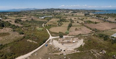 Νέα ευρήματα για την Αγορά της Νικόπολης έφερε στο φως η σκαπάνη