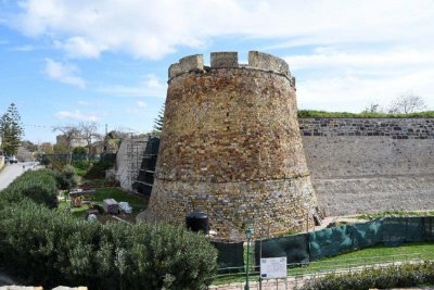 Έργα αποκατάστασης και ανάδειξης του Κάστρου της Χίου