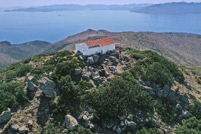 Συνεχίζονται οι ανασκαφές στην κορυφή του Ελλανίου Όρους στην Αίγινα