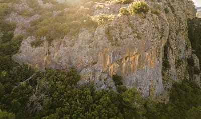 Πρόσκληση σε Εγκαίνια ενός νέου αναρριχητικού πεδίου στον βράχο της νύφης στην Μακρυκάπα Ευβοίας