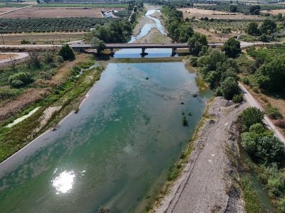 Καθαρισμός της κοίτης του Σπερχειού ποταμού στα Λουτρά Υπάτης