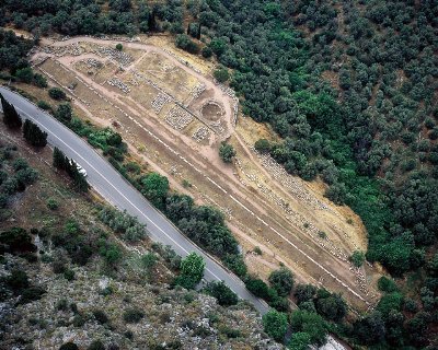 Έργα αποκατάστασης στο αρχαίο Γυμνάσιο των Δελφών