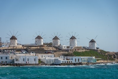 Έλεγχοι με drones για νέα αυθαίρετα στην Μύκονο